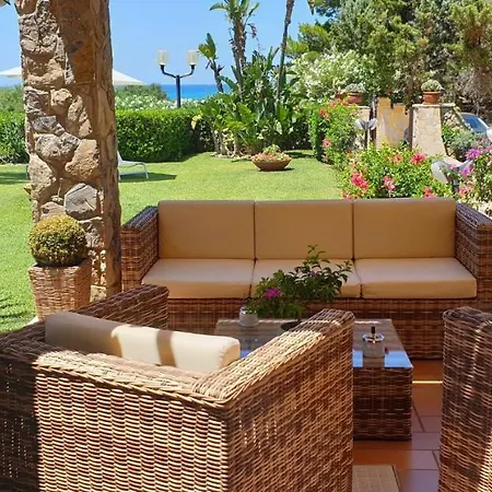 Santina - Cefalù
