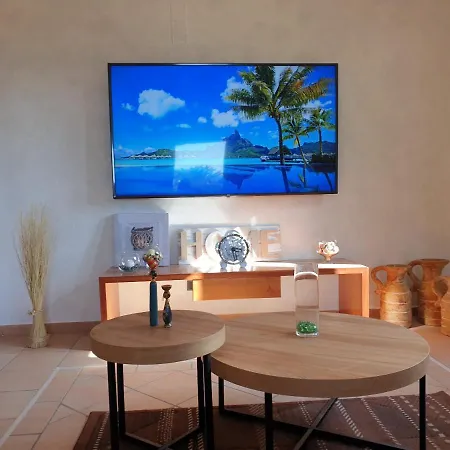 Villa Santina - *