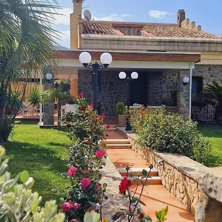 Santina -