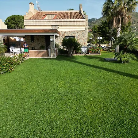 Santina - Cefalù